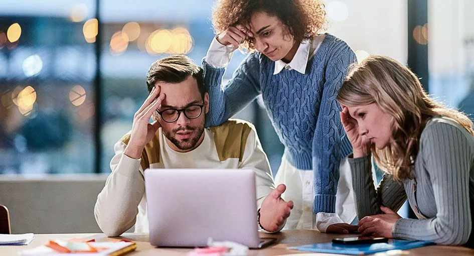 Equipe de TI sobrecarregada: o que fica sem cobertura